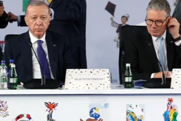 Cumhurbaşkanı Erdoğan Arnavutluk’ta… Zirveden barış çağrısı yaptı